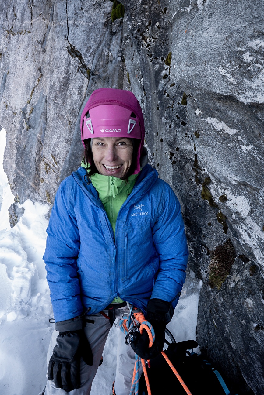 Norway ice climbing, Ines Papert