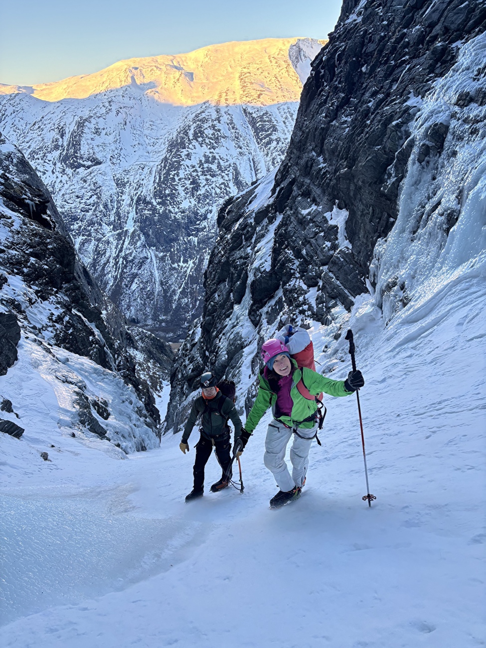 Norway ice climbing, Ines Papert