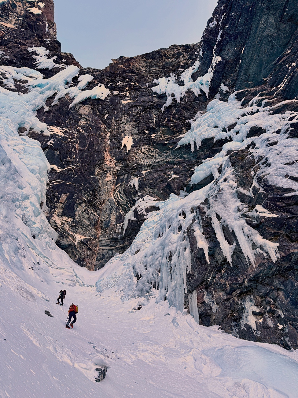 Norway ice climbing, Ines Papert