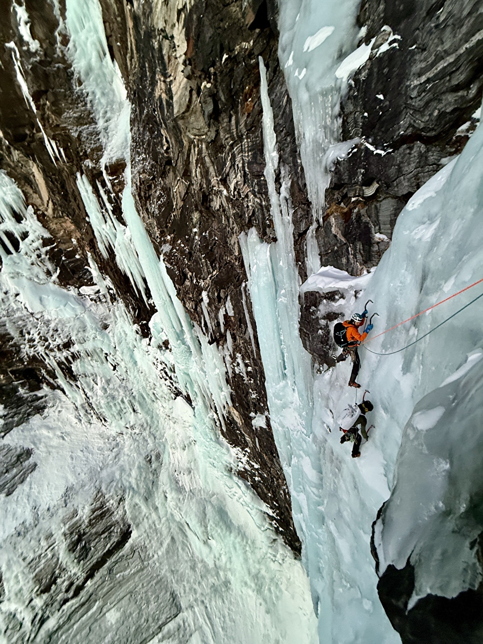 Norway ice climbing, Ines Papert