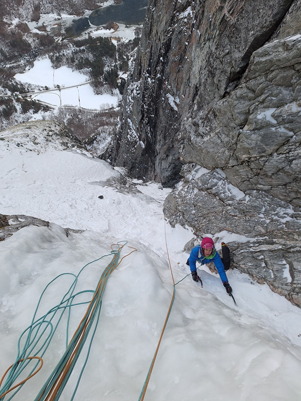 Norway ice climbing, Ines Papert