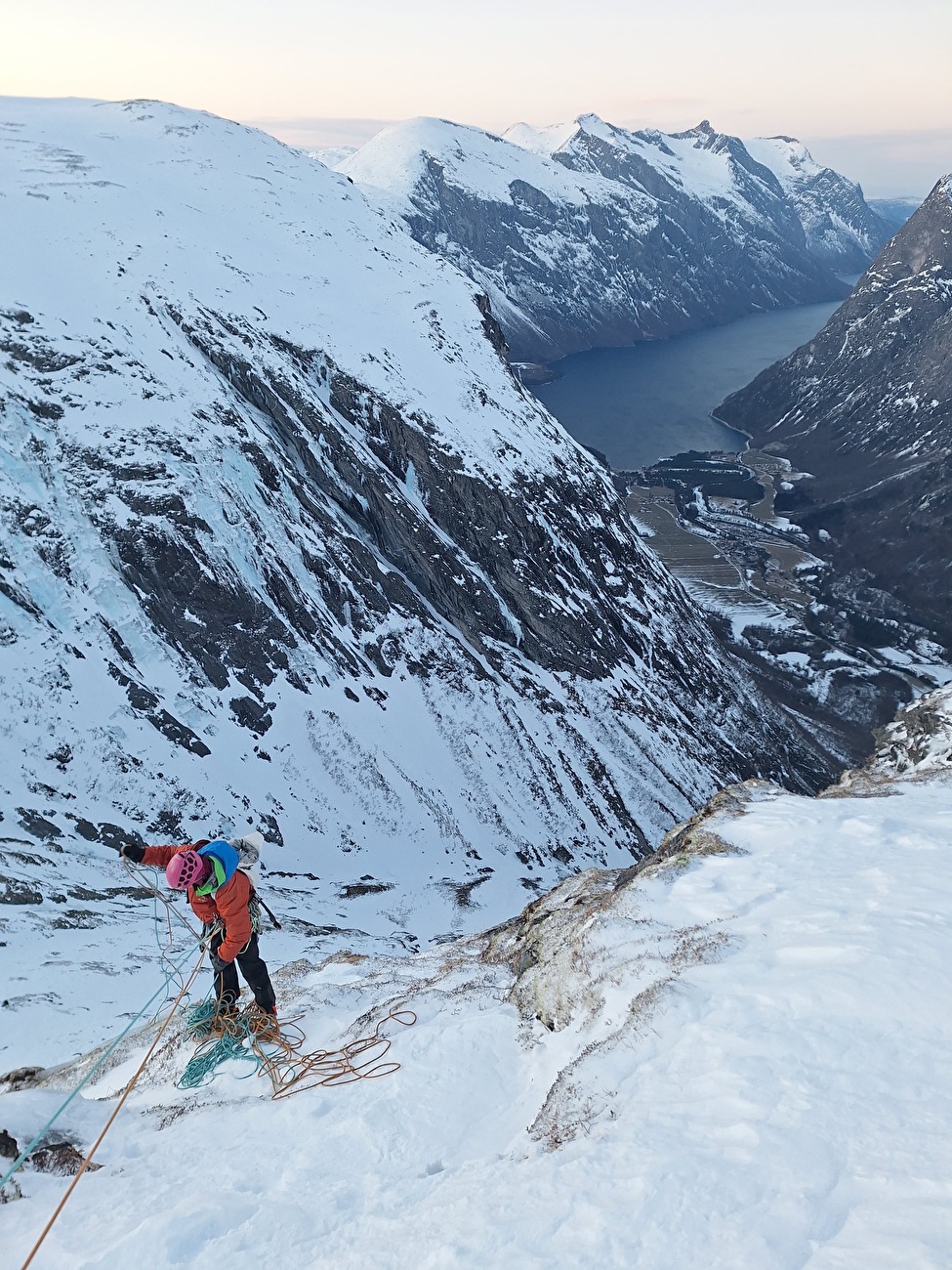 Norway ice climbing, Ines Papert