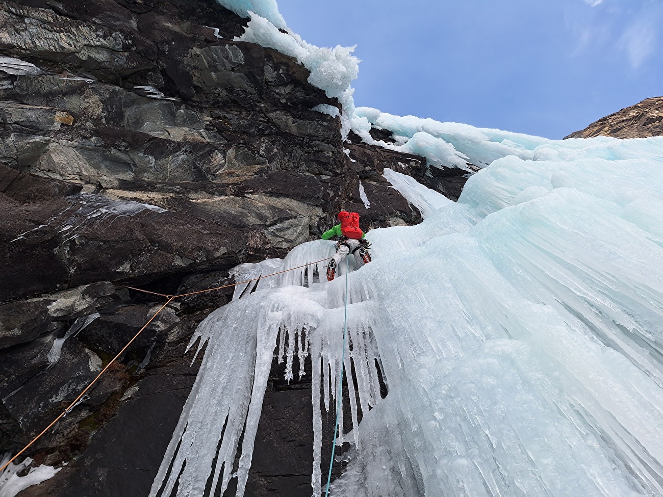 Norway ice climbing, Ines Papert