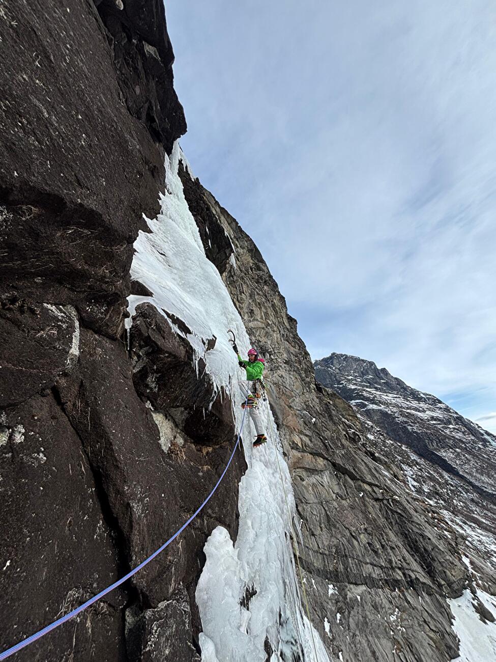 Norway ice climbing, Ines Papert