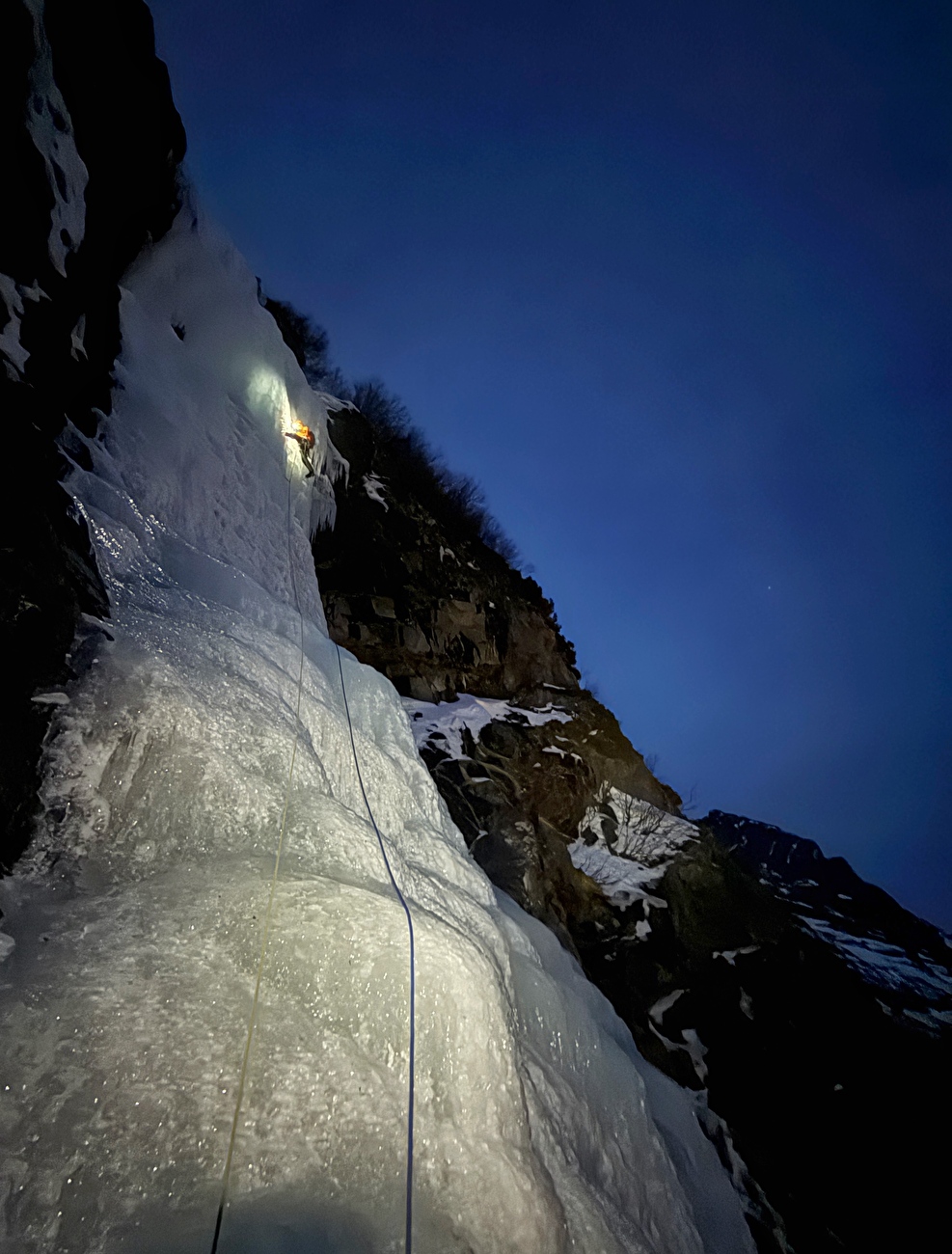 Norway ice climbing, Ines Papert