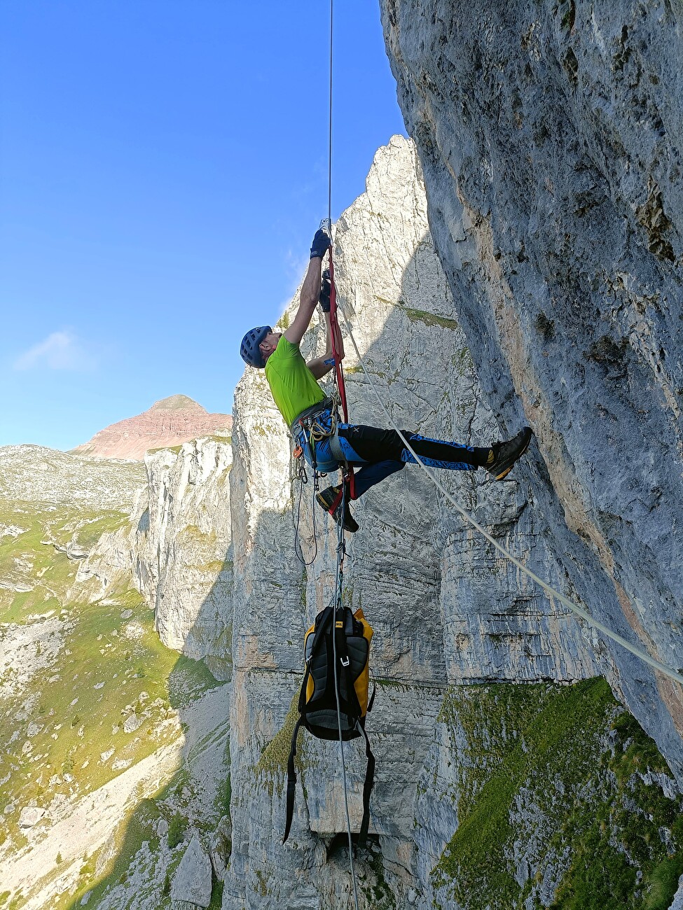 E la vita scorre! Cima Uomo, Brenta Dolomites, Luca Giupponi, Rolando Larcher