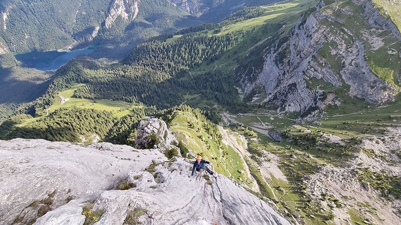 E la vita scorre! Cima Uomo, Dolomiti di Brenta, Luca Giupponi, Rolando Larcher