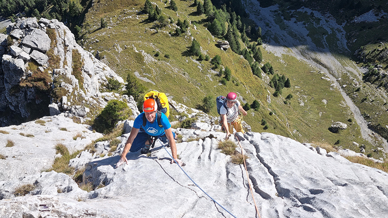 E la vita scorre! Cima Uomo, Dolomiti di Brenta, Luca Giupponi, Rolando Larcher