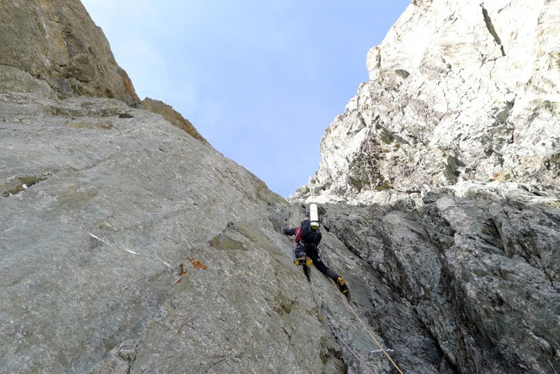 Follow the Gully - Barre des Ecrins