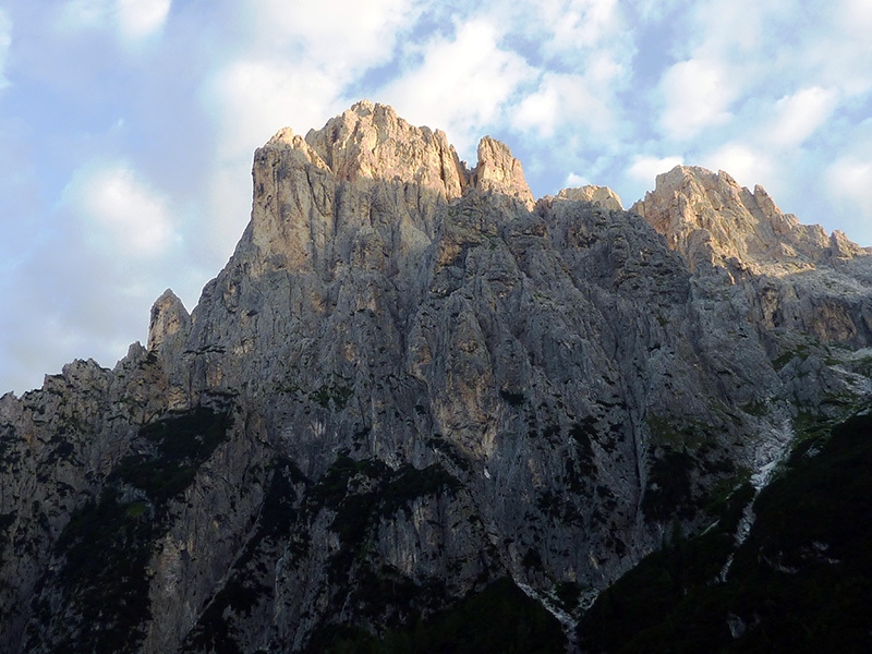 Via Cappellari - Timillero parete Nord Sass d'Ortiga (Pale di San Martino)