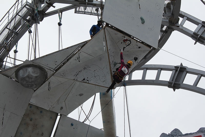 Ice climbing World Cup - Busteni 2014