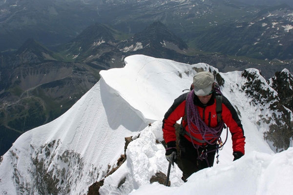 82 x 4000m peaks in the Alps in 60 days Franco Nicolini, Diego Giovannini