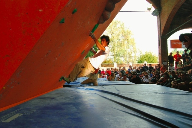 B L O Q 1° Meeting di arrampicata sui massi della Valle Po