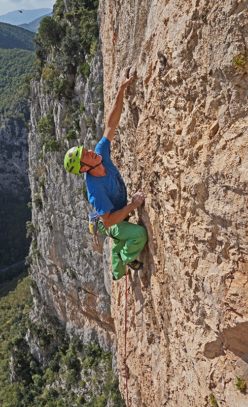 Gola di Frasassi, Rolando Larcher, Luca Giupponi, Nicola Sartori