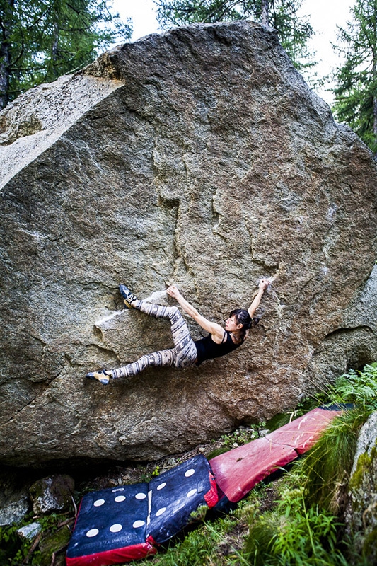 Valle dell'Orco boulder