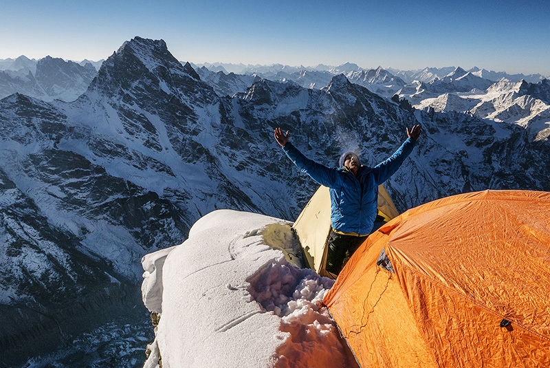 Cerro Kishtwar and Chomochior, new climbs in the Himalaya by