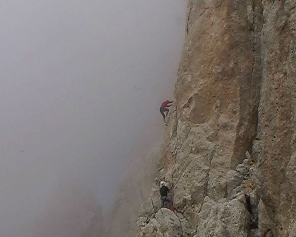 Con Una Montagna Come Casa