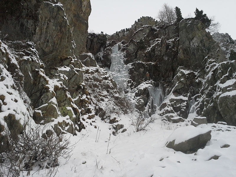 Valle Stura di Demonte, ice climbs, Piedmont, Italy