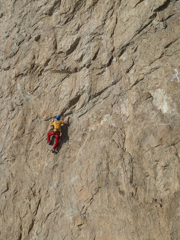 Neverending Wall, Parete Rossa Di Catteissard