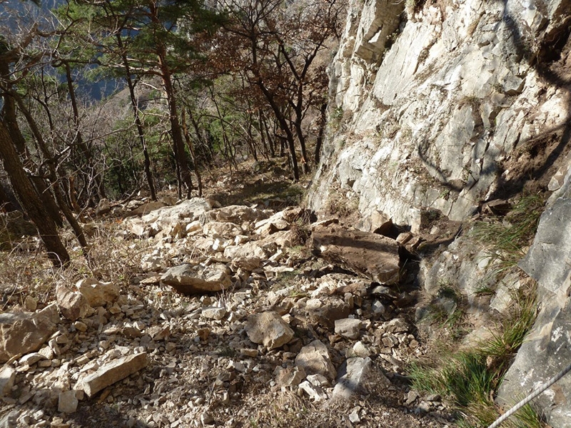Neverending Wall, Parete Rossa Di Catteissard