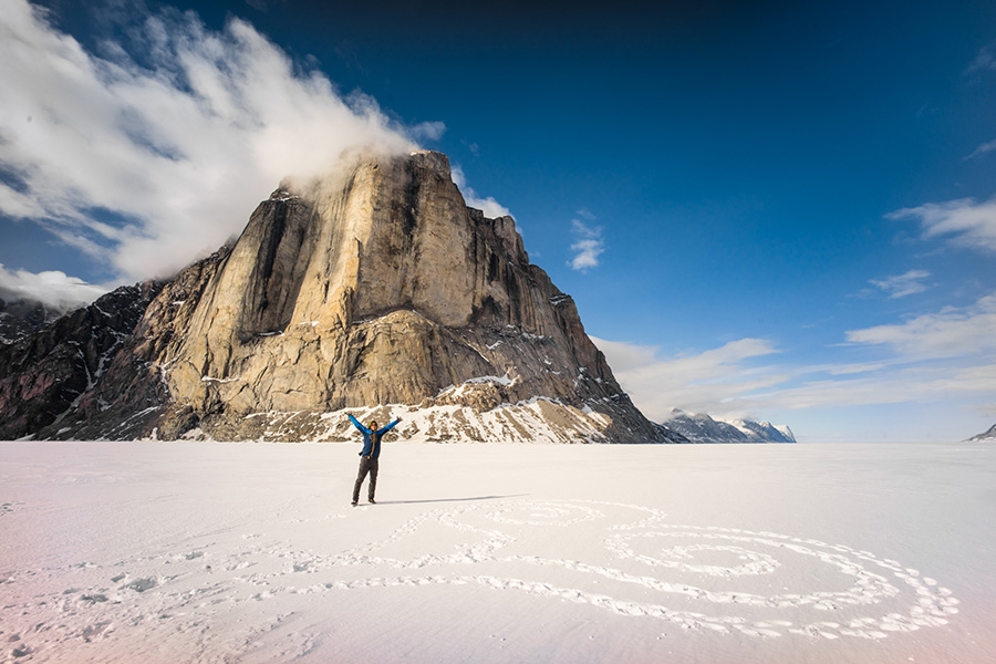 Cheyne Lempe, Dave Allfrey, Great Cross Pillar, Baffin Island, Canada.