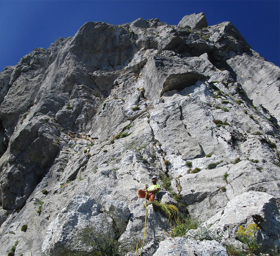 Vuoto a perdere, Rocca Busambra, Sicily, Giorgio Iurato, Massimo Flaccavento