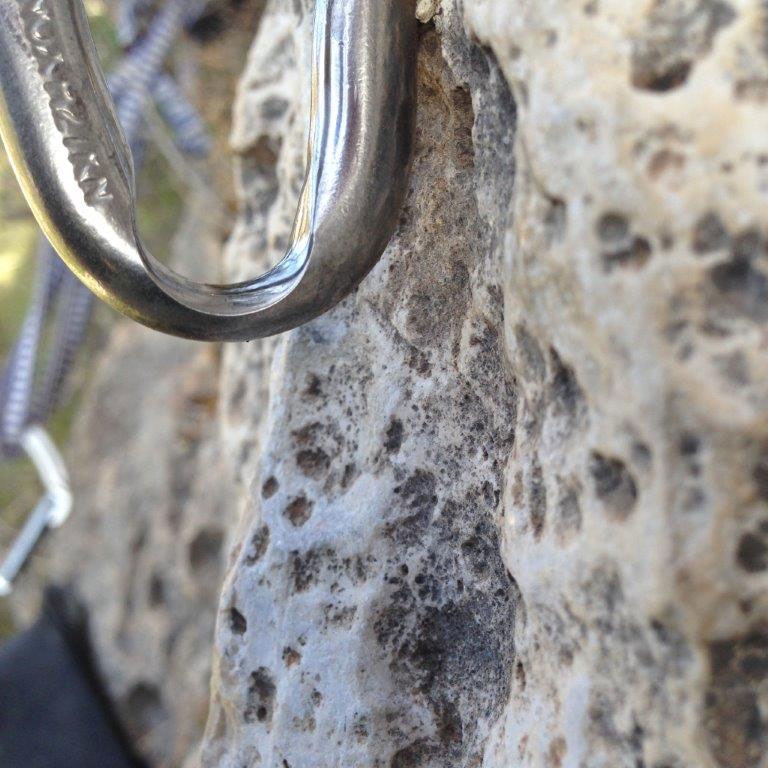 Richiodatura vie arrampicata Sardegna