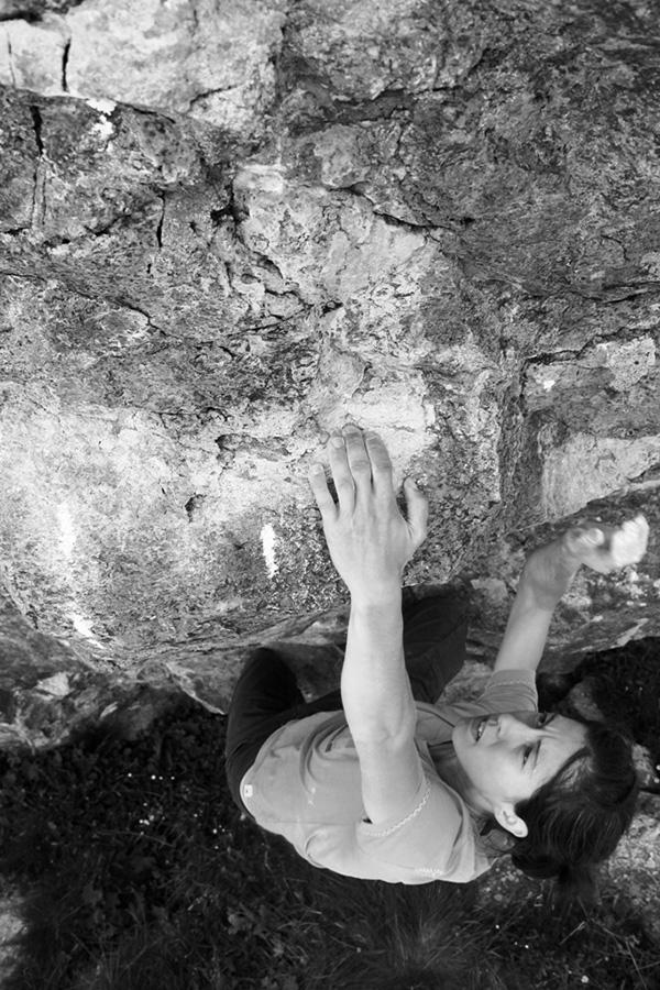 Chianale bouldering, Valle Varaita, Piedmont, Italy, Claudia Colonia, Alessandro Penna