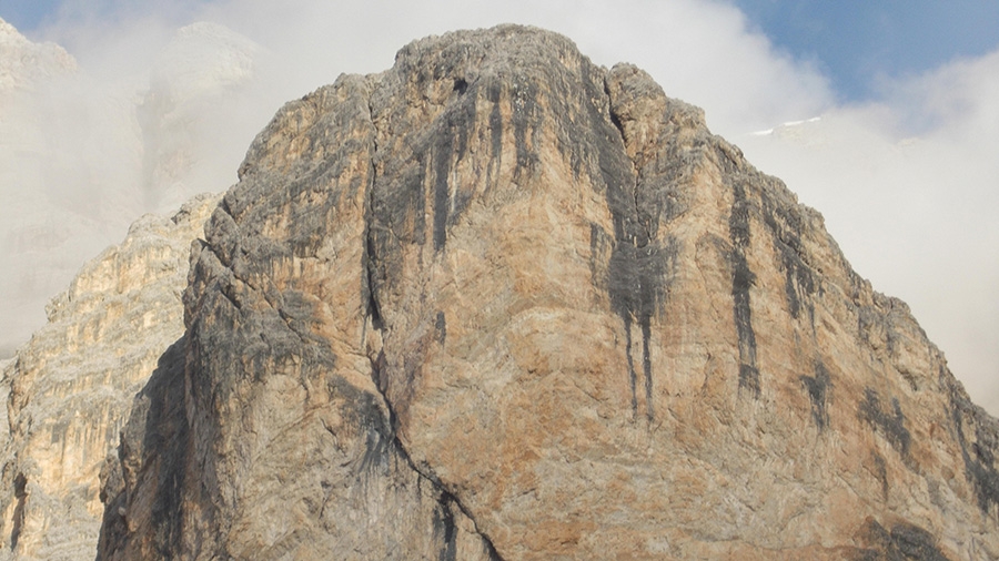 Via Delirio Giallo, Torre Prosser, Cestün, Sasso delle Dieci, Cunturines, Dolomites, Walter Polidori