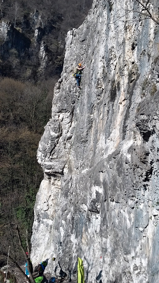 Valgua, Val Seriana, climbing
