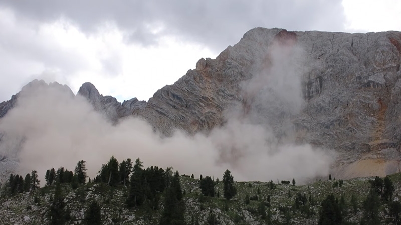 Piccola Croda Rossa, Dolomiti, frana