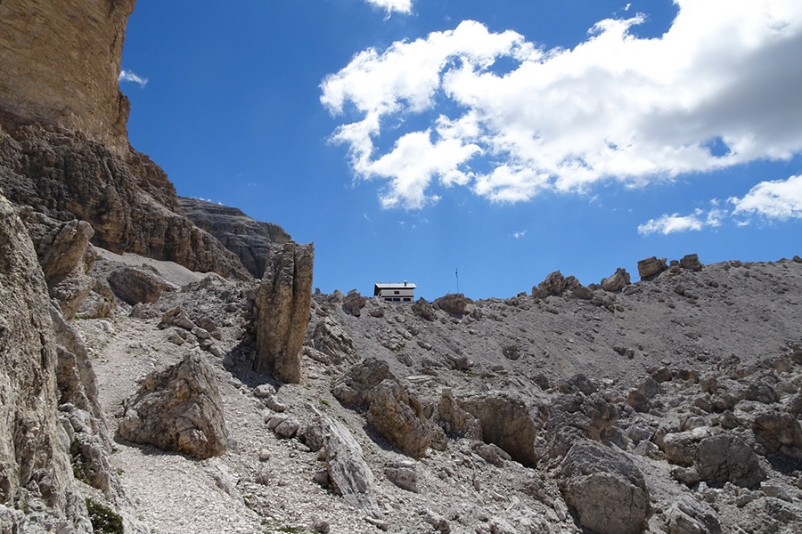 Tofana di Rozes, Scala del Minighel, Dolomites