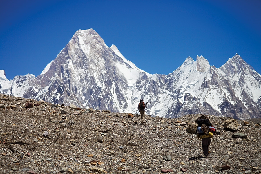 K2 and the Invisible Footmen