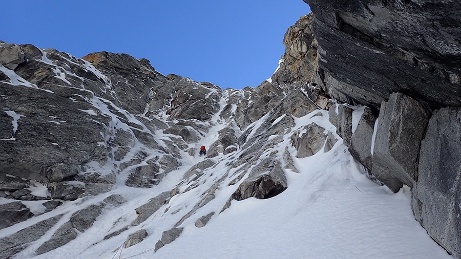 Sichuan, China, alpinism, Tito Arosio, Peter Linney, James Monypenny, Tom Nichols, Robert Partridge, Heather Swift, Luca Vallata