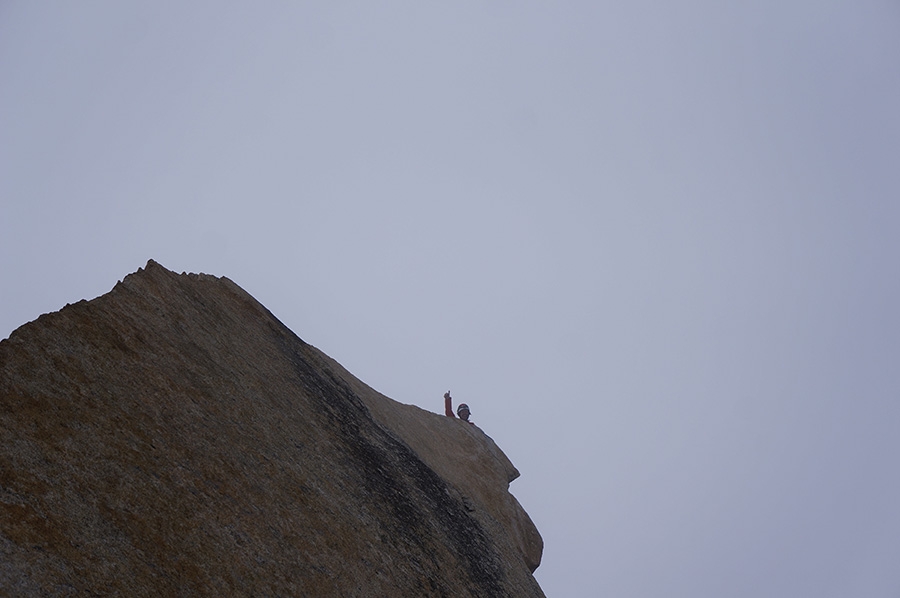 Sichuan, China, alpinism, Tito Arosio, Peter Linney, James Monypenny, Tom Nichols, Robert Partridge, Heather Swift, Luca Vallata