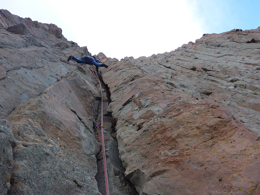 Alpinismo Vagabondo - Cerro Colorado (Patagonia cilena)