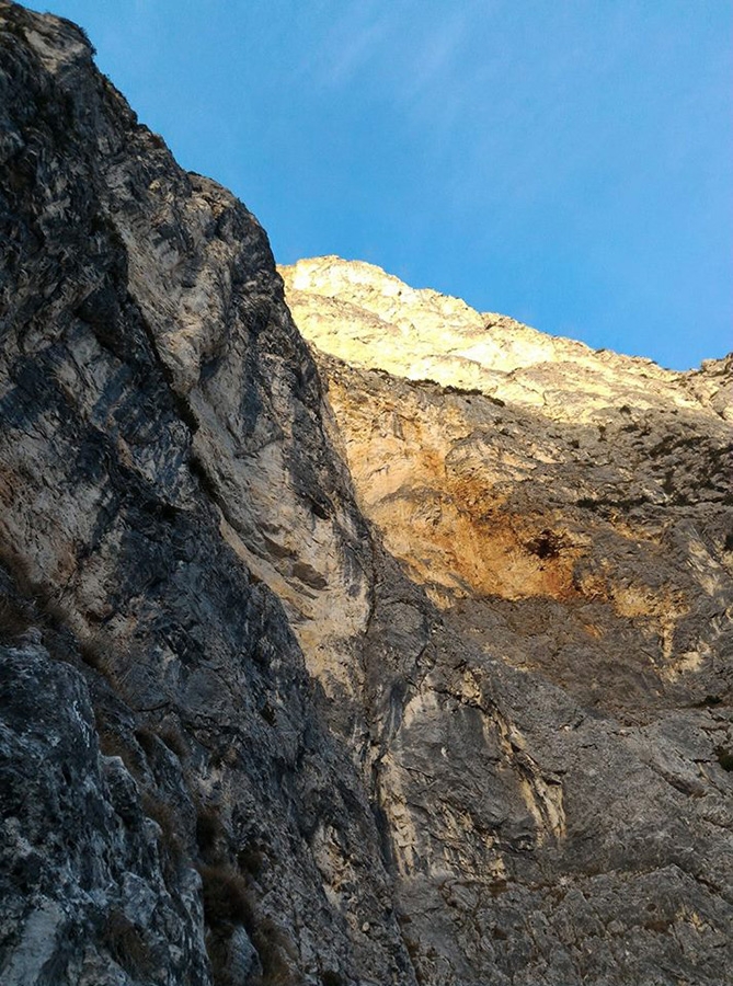 Via Gogna - Cerruti, Pale di San Lucano, Dolomites, Luciano Alessandro, Claudio Moretto, Beppe Tararan, Denis Tonello