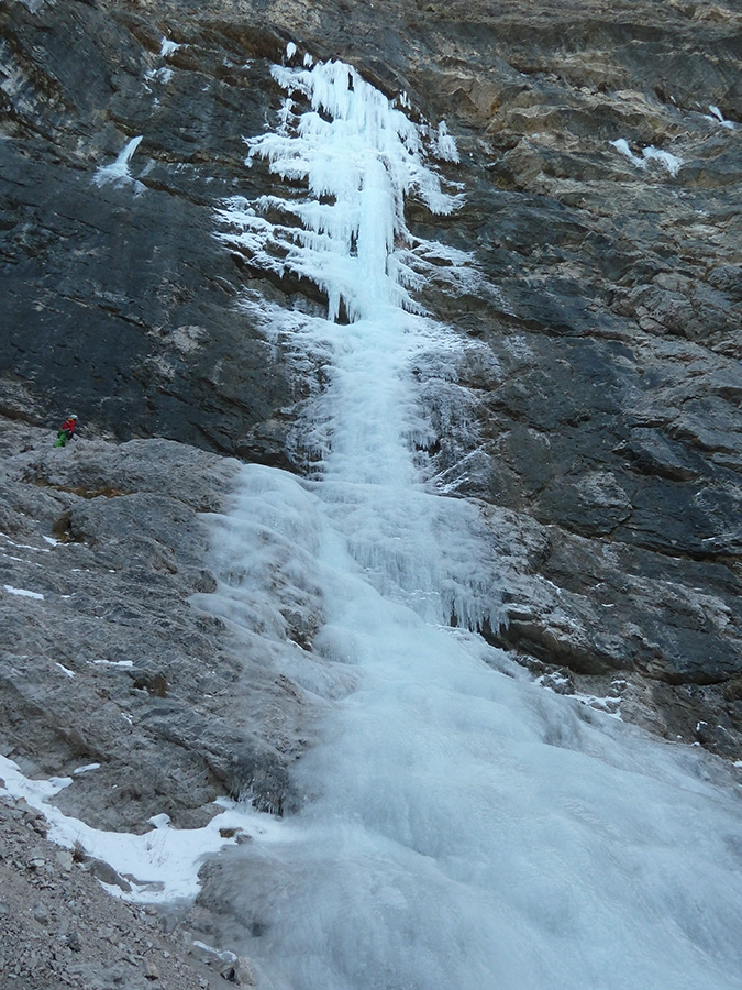 The Lady of the Valley, Val Scura, Valsugana, cascata di ghiaccio, Ermann Baldessari, Paolo Baldessari, Cristian Defant