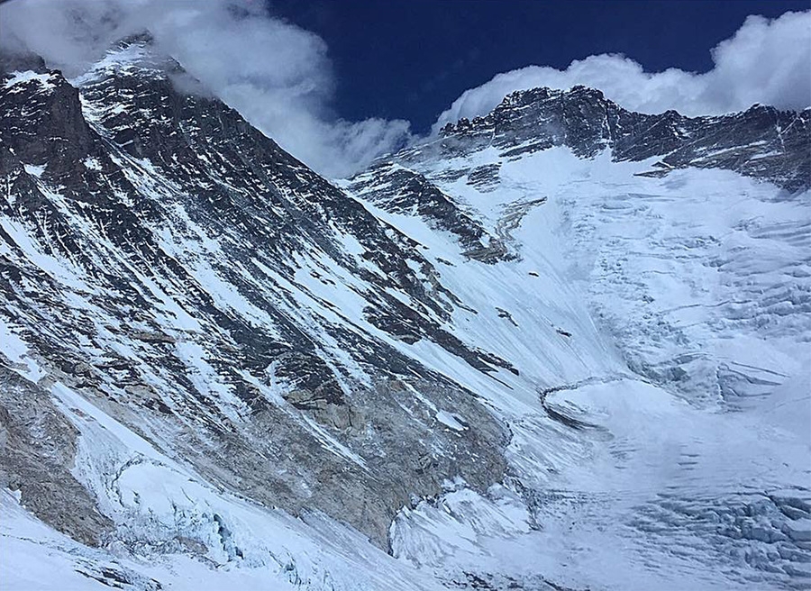 Ueli Steck, Everest Lhotse traverse