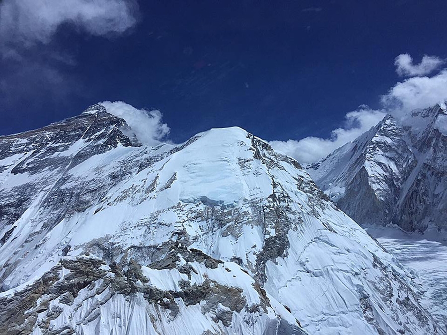 Ueli Steck, Everest Lhotse traverse