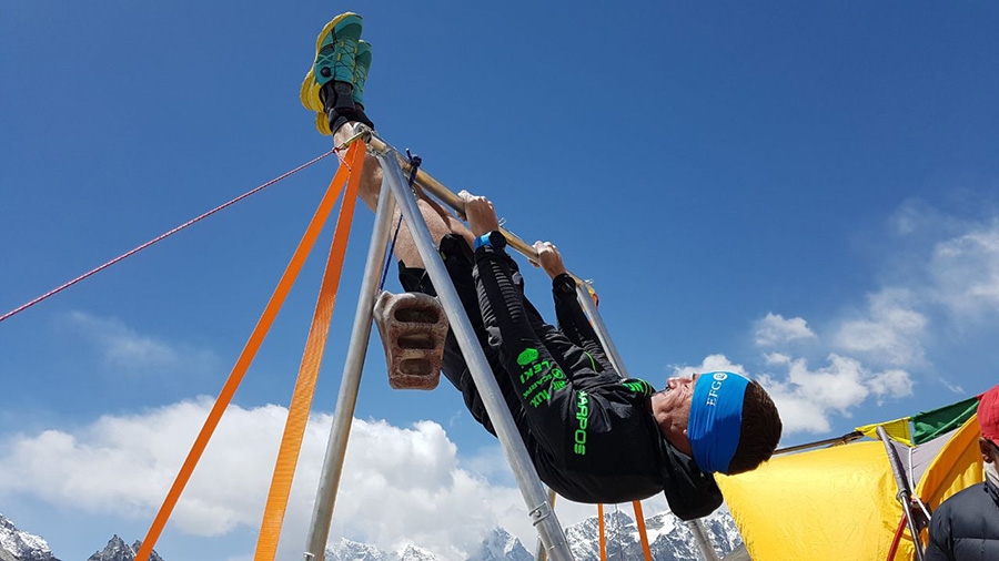 Ueli Steck, traversata Everest - Lhotse