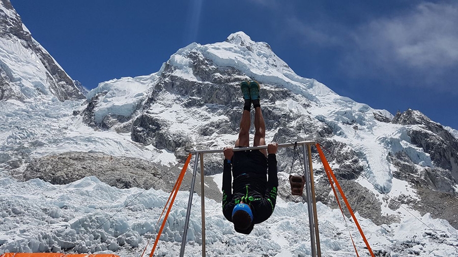 Ueli Steck, traversata Everest - Lhotse