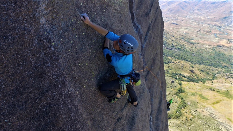 Tsaranoro, Madagascar, Matteo de Zaiacomo, Dimitri Anghileri, Marco Maggioni