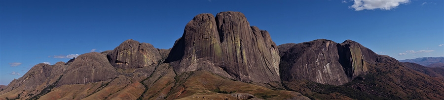 Tsaranoro, Madagascar, Matteo de Zaiacomo, Dimitri Anghileri, Marco Maggioni