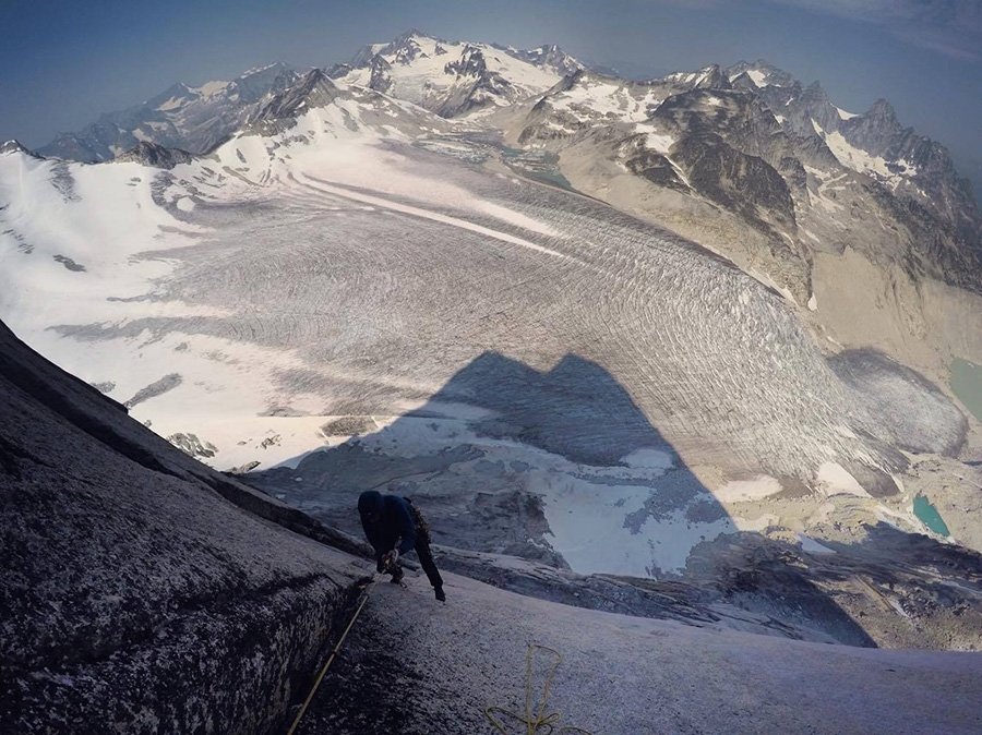 Bugaboos Spire, Vlad Capusan, Tom Schindfissel