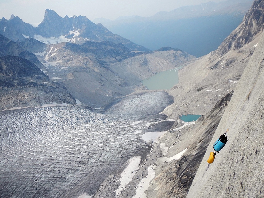 Bugaboos Spire, Vlad Capusan, Tom Schindfissel