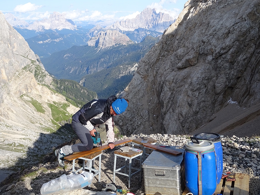 Bivacco dal Bianco, Passo Ombretta, Marmolada, Dolomiti