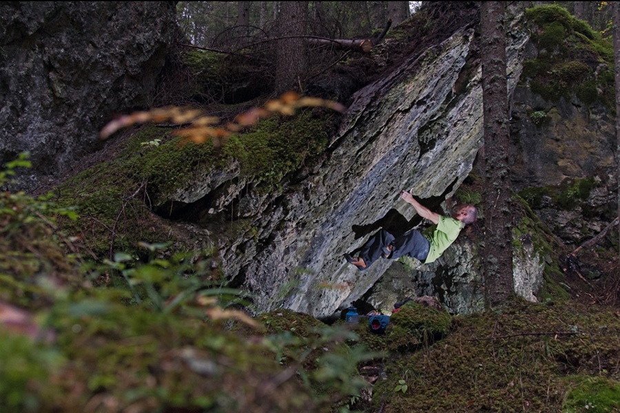 Bouldering at Cortina d'Ampezzo, Dolomites, Luca Zardini