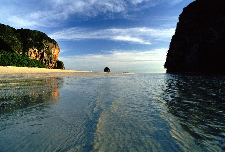 Thailand climbing