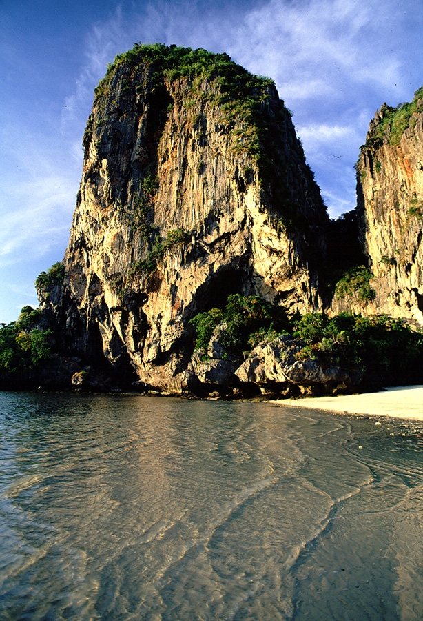 Thailand climbing